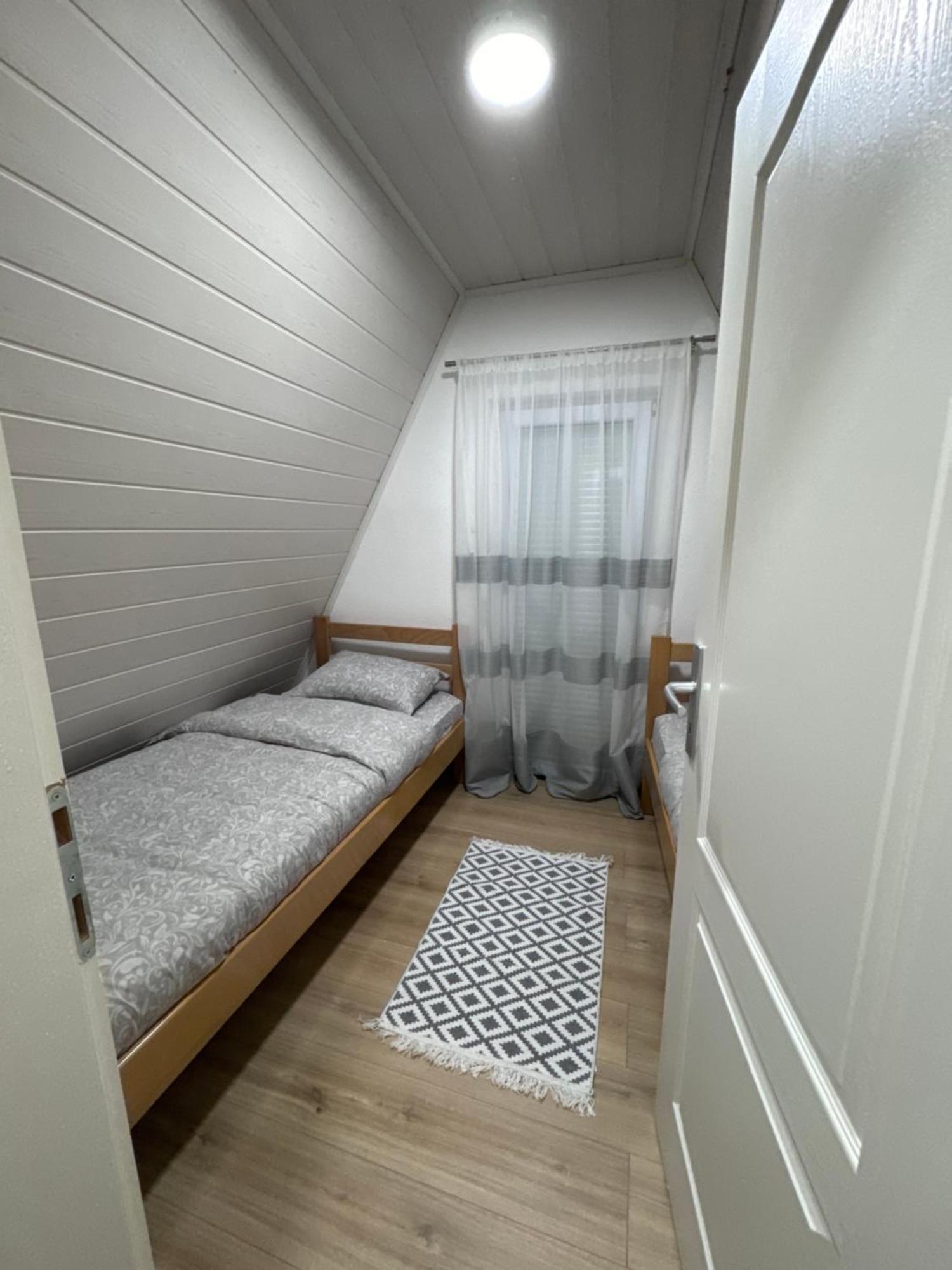 Vikendice Ana Villa Zabljak  Bagian luar foto